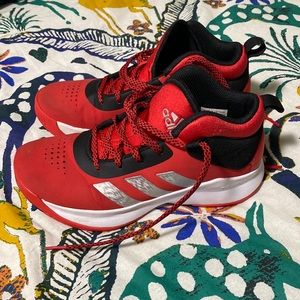Adidas Boy’s Basketball Shoes Size 4